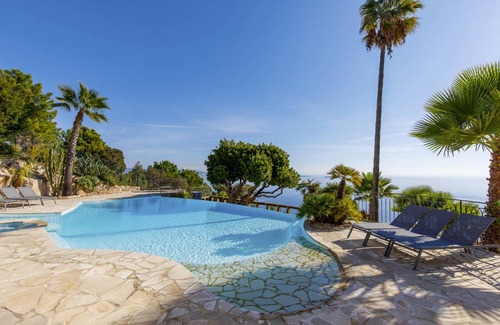 Theoule-Superieur Villa | 220 m² Villa ∙ 5 bedrooms ∙ 11 guests
