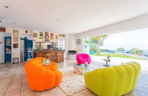 Nice Villa | 220 m² Villa ∙ 4 bedrooms ∙ 8 guests