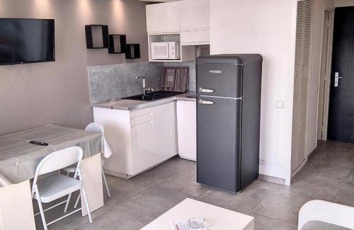 Juan-les-Pins Apartment | 23 m² Apartment ∙ 1 bedroom ∙ 4 guests