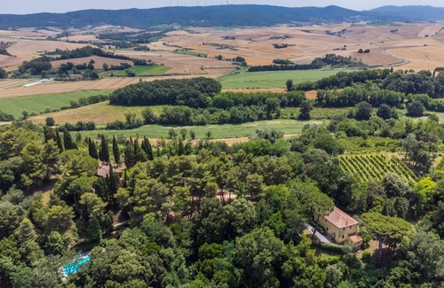 Lorenzana Other | 230 m² Accommodation ∙ 4 bedrooms ∙ 8 guests
