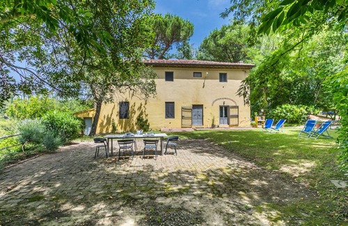 Lorenzana Other | 230 m² Accommodation ∙ 4 bedrooms ∙ 8 guests