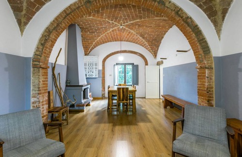 Lorenzana House | 230 m² House ∙ 1 bedroom ∙ 8 guests
