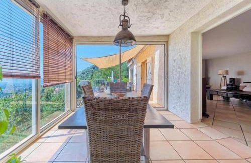 Magagnosc Villa | 236 m² Villa ∙ 5 bedrooms ∙ 10 guests