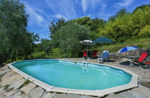 Vecchiano Other | 240 m² Accommodation ∙ 4 bedrooms ∙ 8 guests