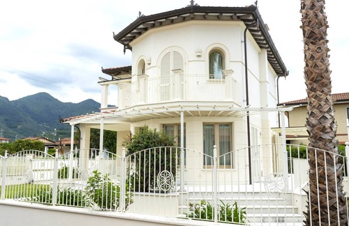 Querceta Villa | 240 m² Villa ∙ 3 bedrooms ∙ 7 guests