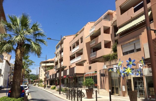Sainte-Maxime City Centre Apartment | 25 m² Apartment ∙ 1 bedroom ∙ 4 guests