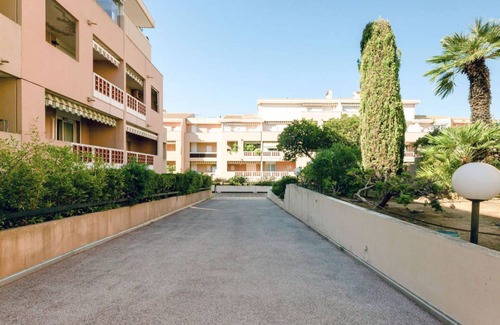 Sainte-Maxime City Centre Apartment | 25 m² Apartment ∙ 1 bedroom ∙ 4 guests
