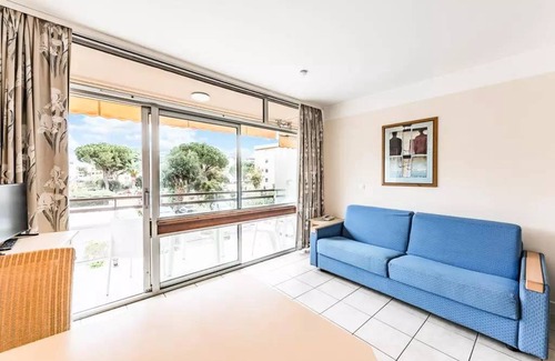 Saint-Laurent-du-Var Apartment | 25 m² Studio flat ∙ 1 bedroom ∙ 4 guests