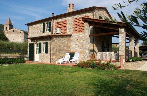 Colle di Compito House | 250 m² House ∙ 4 bedrooms ∙ 8 guests