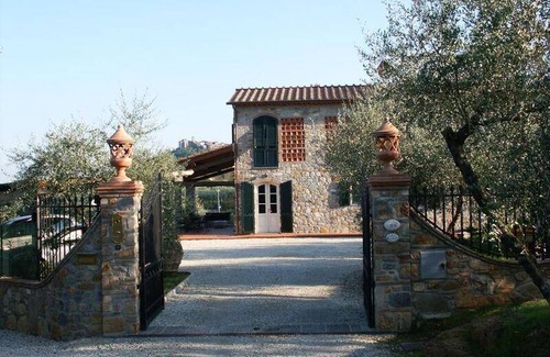 Colle di Compito House | 250 m² House ∙ 4 bedrooms ∙ 8 guests
