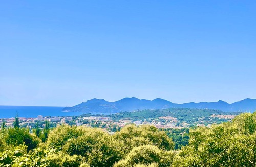 Le Cannet Villa | 260 m² Villa ∙ 4 bedrooms ∙ 8 guests