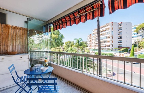 Riou - Petit Juas - Av de Grasse Apartment | 27 m² Apartment ∙ 1 bedroom ∙ 2 guests