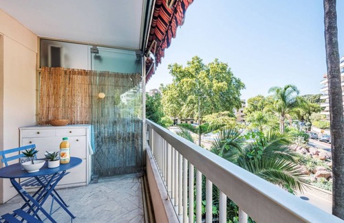 Riou - Petit Juas - Av de Grasse Apartment | 27 m² Apartment ∙ 1 bedroom ∙ 2 guests