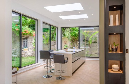 Biot House | 278 m² House ∙ 4 bedrooms ∙ 8 guests