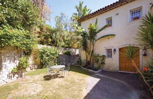 Biot House | 278 m² House ∙ 4 bedrooms ∙ 8 guests