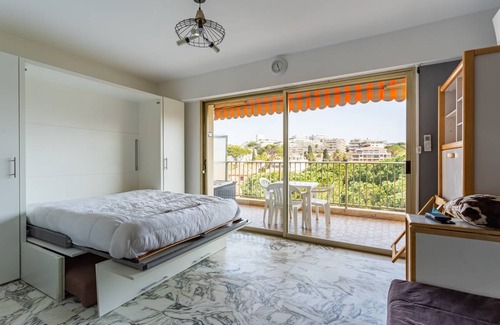 Juan-les-Pins Apartment | 28 m² Apartment ∙ 2 guests