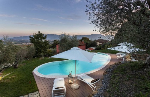 Lucca Villa | 280 m² Villa ∙ 4 bedrooms ∙ 8 guests