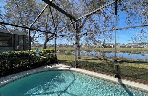 Sunrise Lakes House | 289 m² House ∙ 5 bedrooms ∙ 10 guests