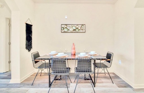 West Kissimmee House | 2BR - 1King - 2Queens with Pool and Hot Tub near Disney