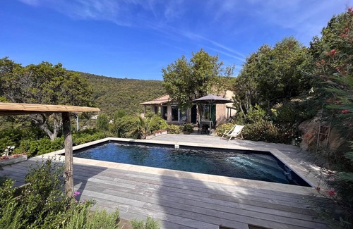 La Croix-Valmer Villa | 3-bedroom house with pool in Domaine de Barbigoua