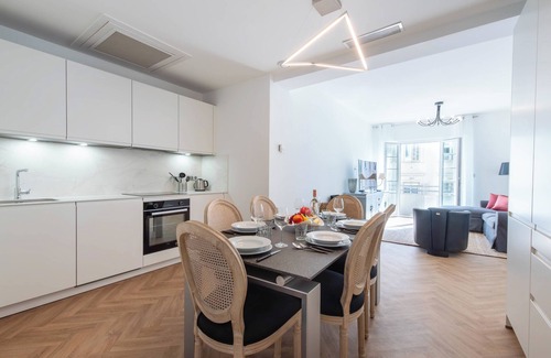 Cannes City Centre Apartment | 3-Br. apartment in the “Golden Square”
