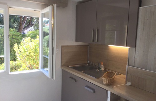 Saint-Aygulf Apartment | 3 rooms - air-conditioned - quiet - sea view