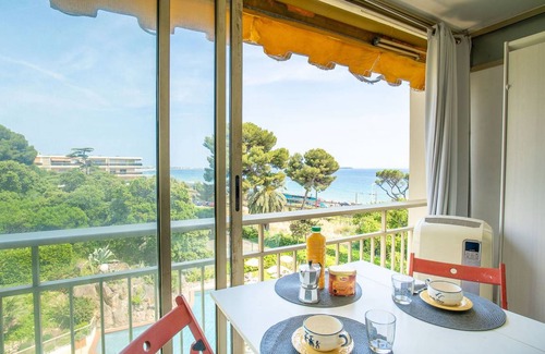 La Croix des Gardes Apartment | 30 m² Apartment ∙ 1 bedroom ∙ 2 guests