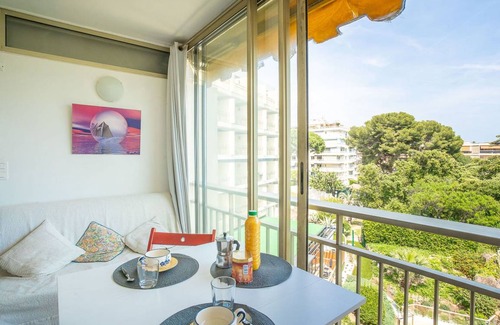 La Croix des Gardes Apartment | 30 m² Apartment ∙ 1 bedroom ∙ 2 guests
