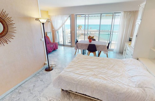Roquebrune-Cap-Martin Apartment | 30 m² Studio flat ∙ 1 bedroom ∙ 2 guests
