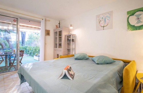 Saint-Aygulf House | 30 m² House ∙ 1 bedroom ∙ 2 guests