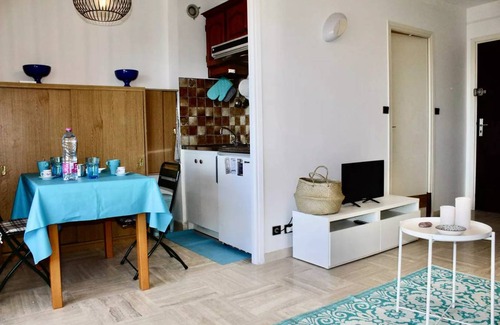 Bastide Giraud Apartment | 30 m² Studio flat ∙ 1 bedroom ∙ 2 guests