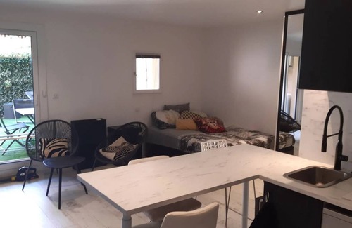 Sainte-Maxime City Centre Apartment | 30 m² Studio flat ∙ 1 bedroom ∙ 2 guests