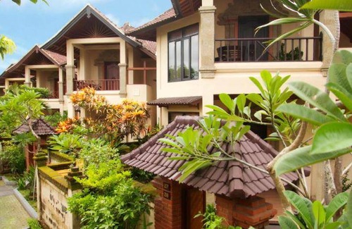 Petitenget Resort | 300 m² Resort ∙ 3 bedrooms ∙ 127 guests