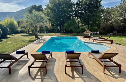 Saint-Raphael Villa | 300 m² Villa ∙ 4 bedrooms ∙ 8 guests