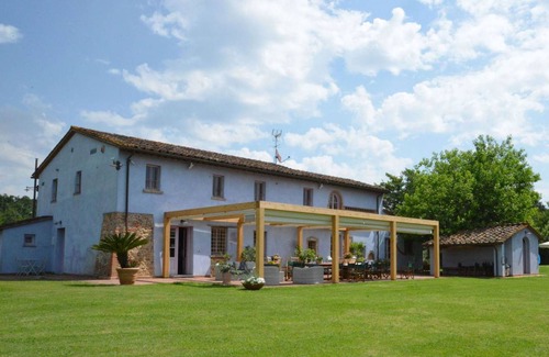 Montecarlo Villa | 300 m² Villa ∙ 7 bedrooms ∙ 19 guests
