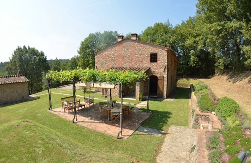 Pescia Villa | 330 m² Villa ∙ 4 bedrooms ∙ 8 guests