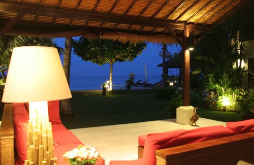 Dencarik Villa | 345 m² Villa ∙ 3 bedrooms ∙ 7 guests