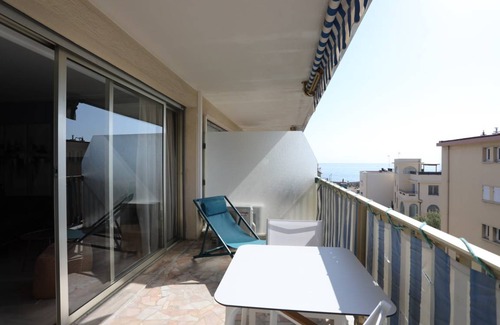 Antibes Old Town Apartment | 35 m² Apartment ∙ 1 bedroom ∙ 2 guests