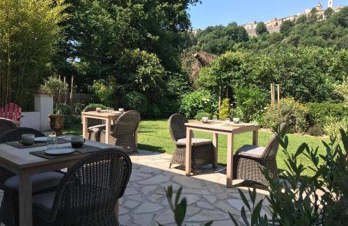 Saint-Paul-de-Vence Bed & Breakfast | 35 m² Bed and breakfast ∙ 2 guests