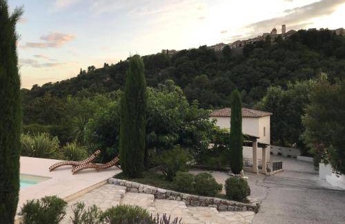 Saint-Paul-de-Vence Bed & Breakfast | 35 m² Bed and breakfast ∙ 2 guests