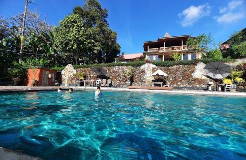 Baturiti Hotel | 35 m² Hotel ∙ 3 bedrooms ∙ 8 guests