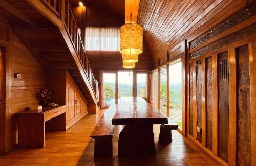 Baturiti Hotel | 35 m² Hotel ∙ 3 bedrooms ∙ 8 guests