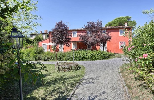 Lucca Villa | 350 m² Villa ∙ 6 bedrooms ∙ 12 guests