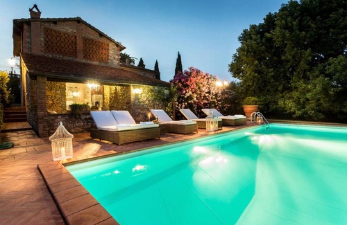 Colle di Compito Villa | 370 m² Villa ∙ 5 bedrooms ∙ 10 guests