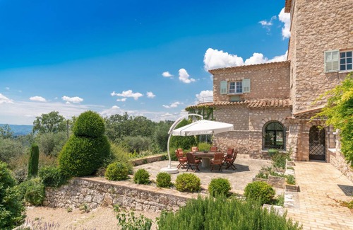 Chateauneuf-Grasse Villa | 380 m² Villa ∙ 6 bedrooms ∙ 12 guests