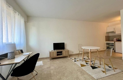 Juan-les-Pins Apartment | 40 m² Apartment ∙ 1 bedroom ∙ 2 guests