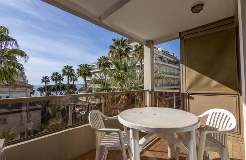 Juan-les-Pins Apartment | 40 m² Apartment ∙ 1 bedroom ∙ 4 guests