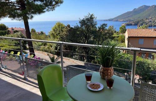 Theoule-Superieur Resort | 40 m² Resort ∙ 2 bedrooms ∙ 4 guests