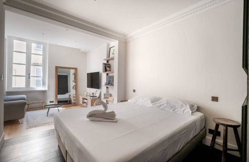 Antibes City Centre Apartment | 40 m² Studio flat ∙ 2 guests