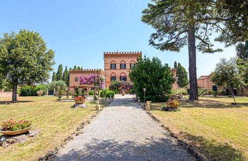 Campiglia Marittima House | 400 m² House ∙ 7 bedrooms ∙ 14 guests